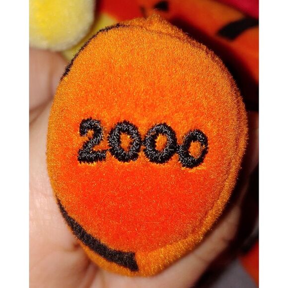 Vintage Disney Winnie the Pooh Tigger In Devil Costume 9" Halloween Plush - Picture 6 of 6